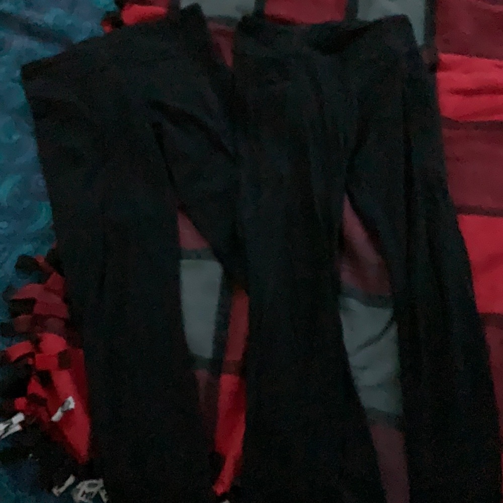 black athleta leggings girl larger and XL